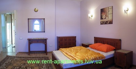 #57 str. Kniaza Romana, Lviv. Rent apartments