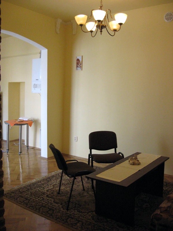 #104 str. F.Lista, Lviv. Rent apartments
