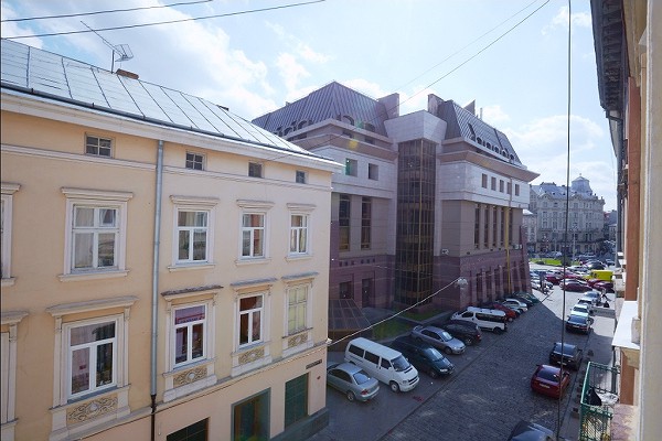 #147 str. Brativ Rogatynciv, Lviv. Rent apartments