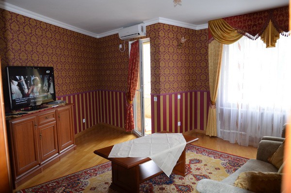 #150 str. Prospekt Svobody, Lviv. Rent apartments